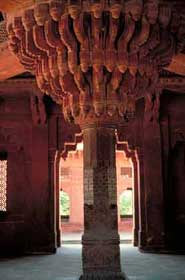 DIWAN-I-KHAS, FATEH PUR SIKRI